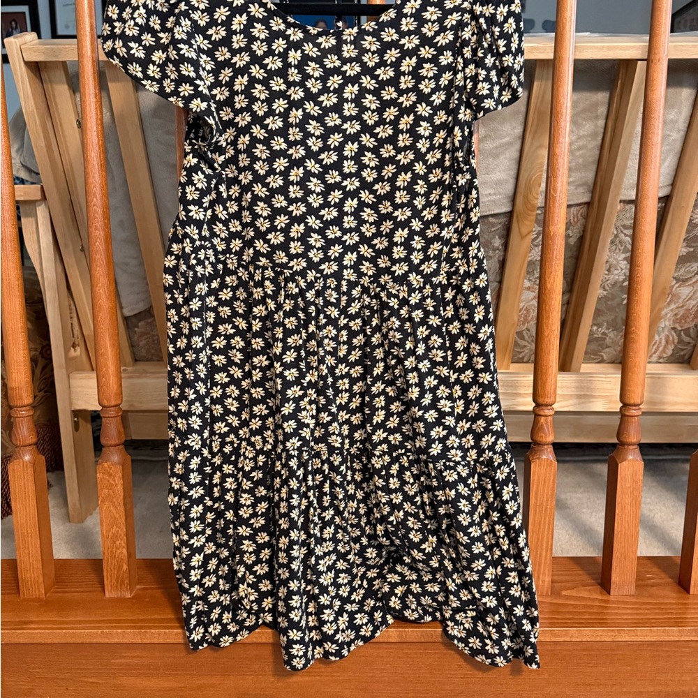 American Eagle Outfitters Black and Cream Floral Mini Dress
